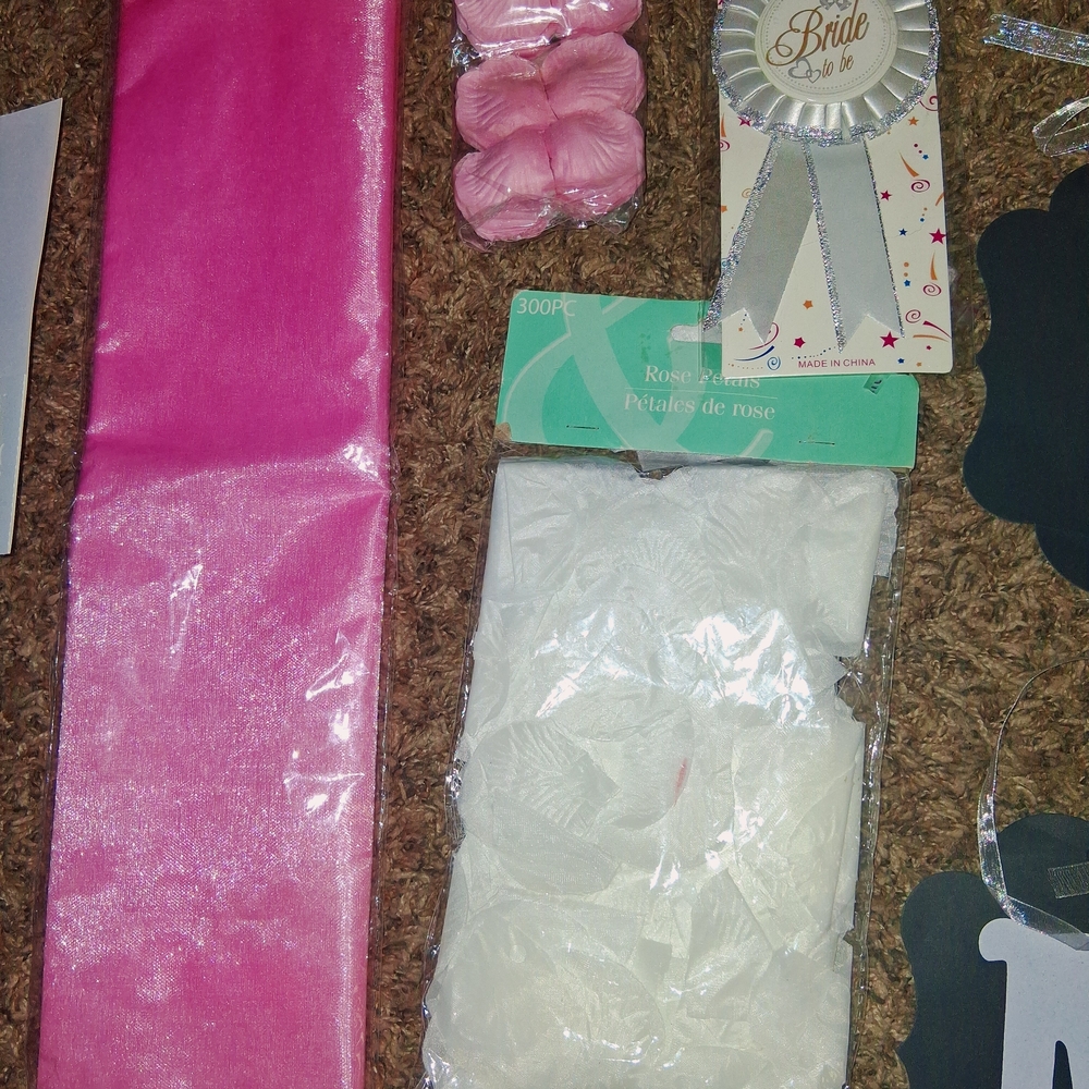 Pink and White Bridal Party Supplies Set
